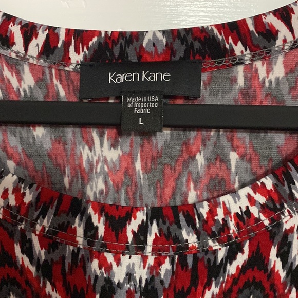 Karen Kane Red and Black Long Sleeve Top - Picture 2 of 4